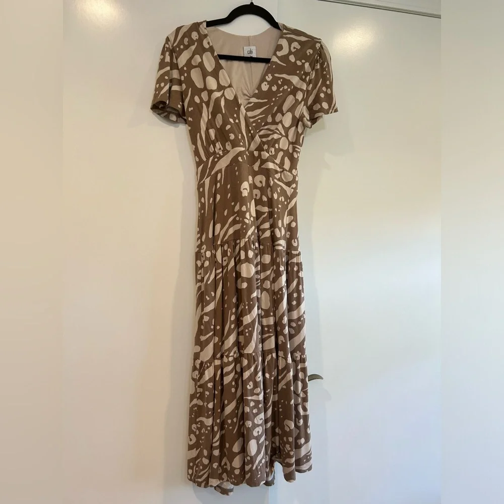 Cabi Swoon Dress Tan Cream Faux Wrap Fit & Flare Tiered Skirt Style #6147 Size S - Picture 2 of 9